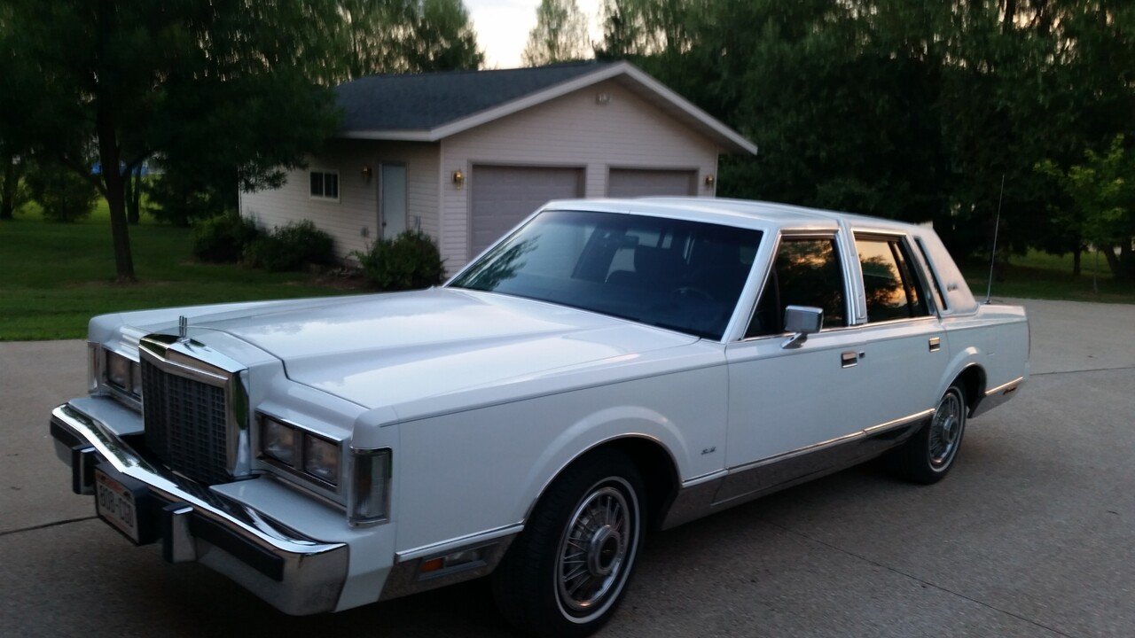 Lincoln town car 1987